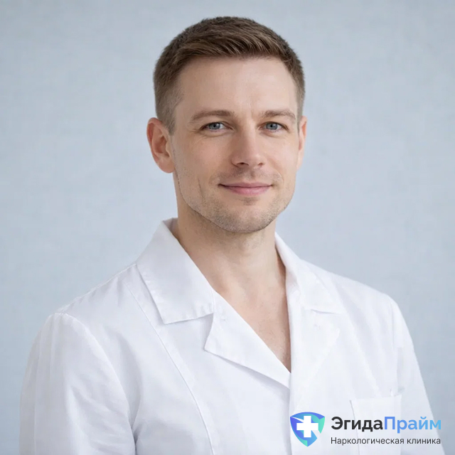 Врач Яковлев Артем Игоревич